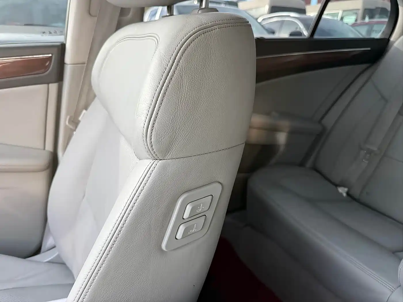 Hongqi H7 2015