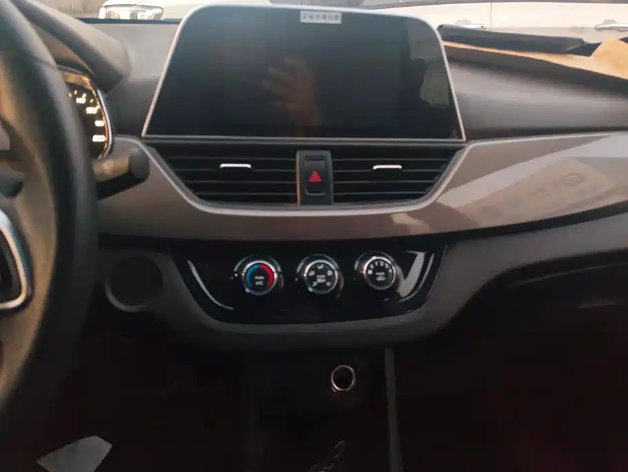 Baojun 310W 2019 2017 1.5L Manual Comfort China V