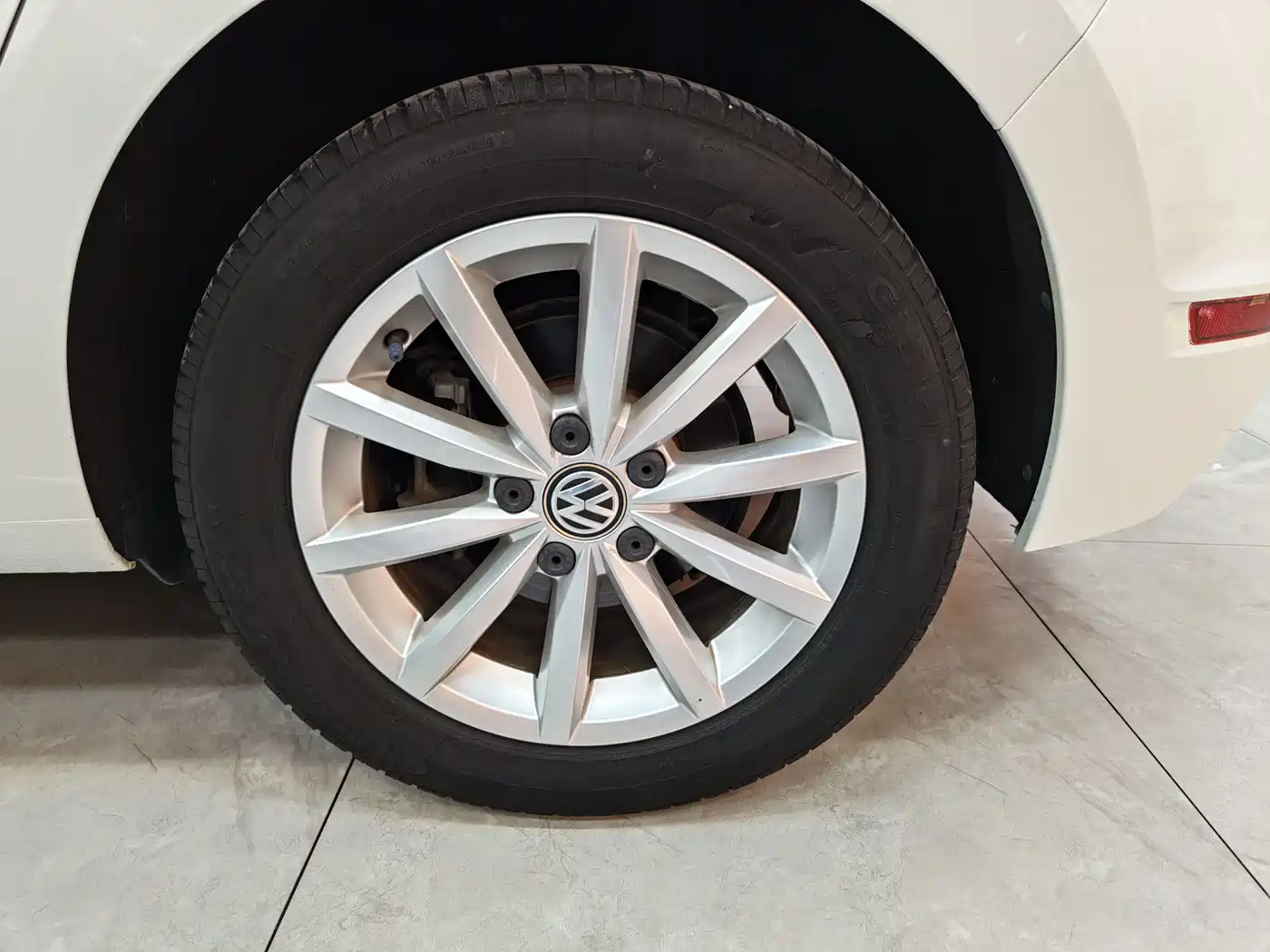 Volkswagen Golf Sportsvan 2020 280TSI Automatic Curiosity фото 10