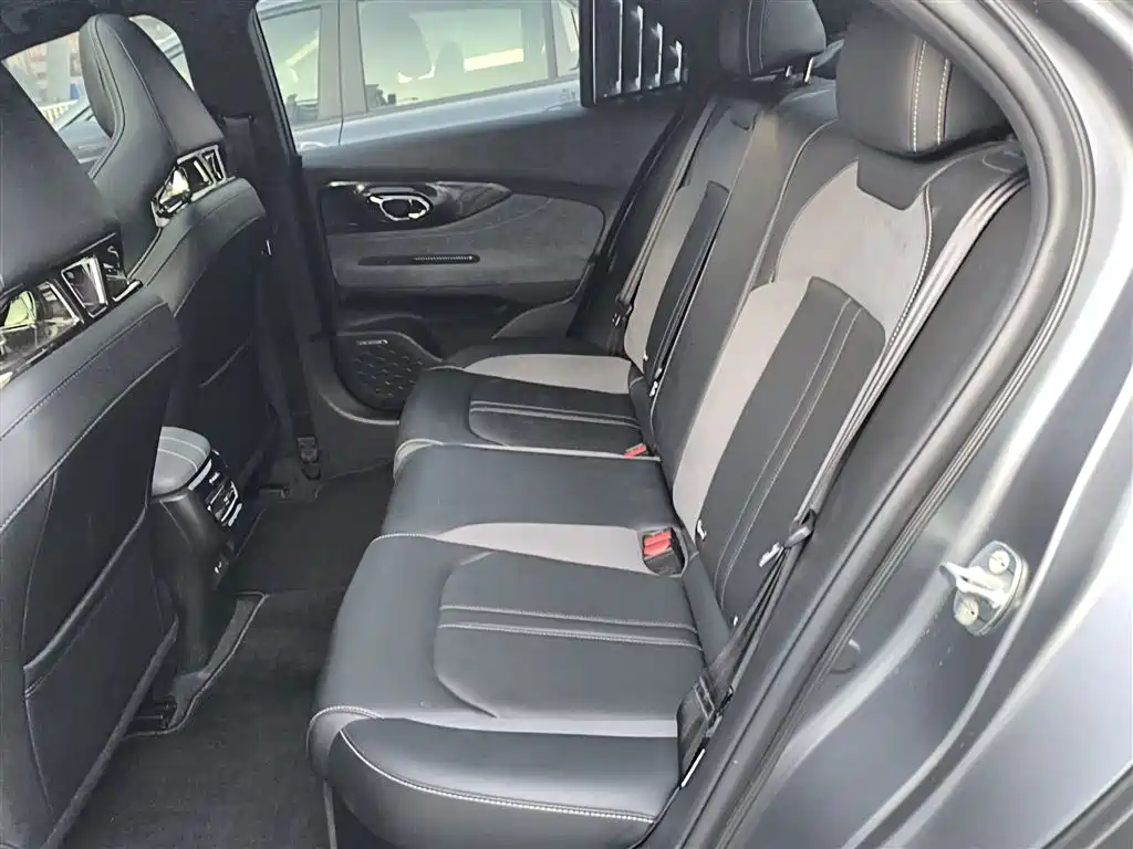 GAC Trumpchi Trumpchi Emkoo 2023 400T Automatic R PRO фото 14