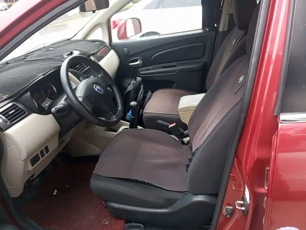 Venucia R50 2016 2015 1.6L Manual Fashion