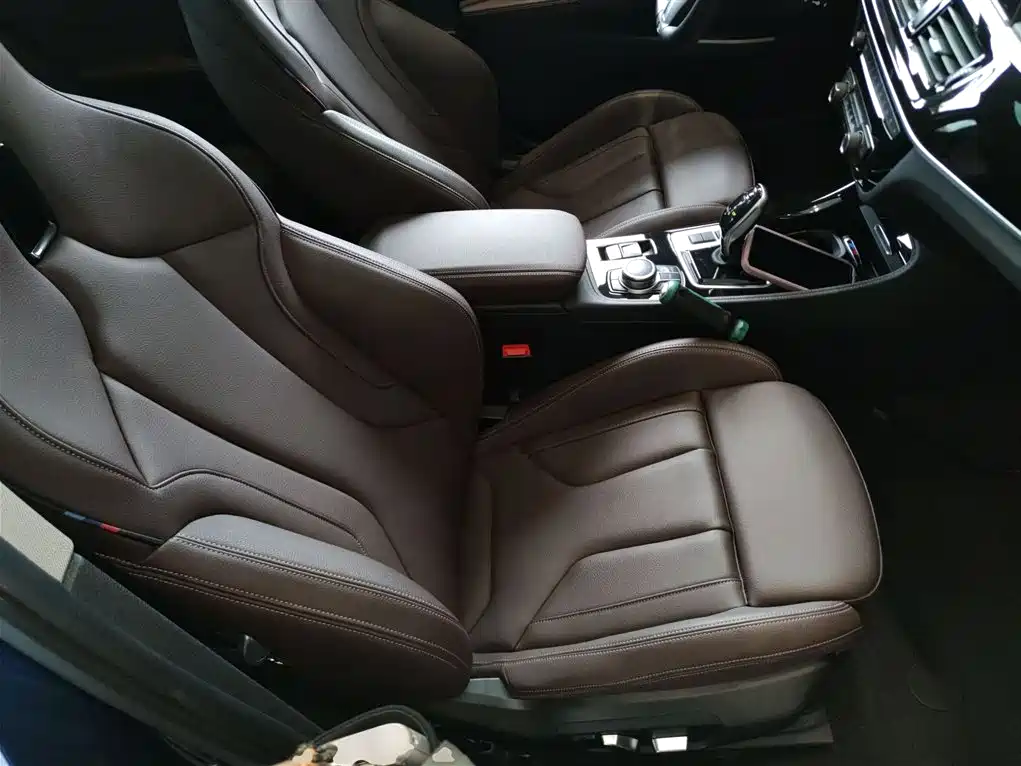 BMW 1 Series 2021 125i M Sport Black Night Edition фото 25