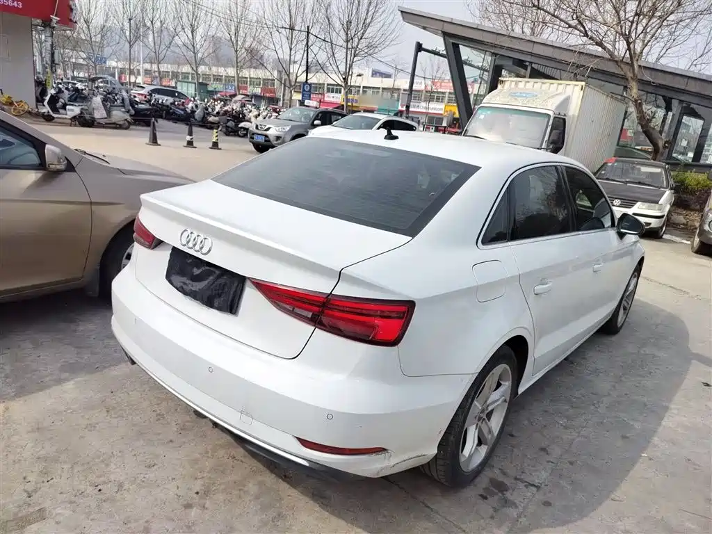 Audi A3 2019 Limousine 35 TFSI Progressive China VI фото 5