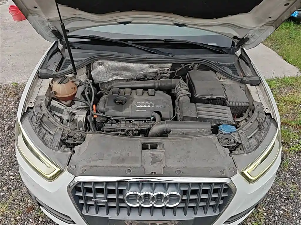 Audi Q3 2013 35 TFSI quattro Technology фото 20