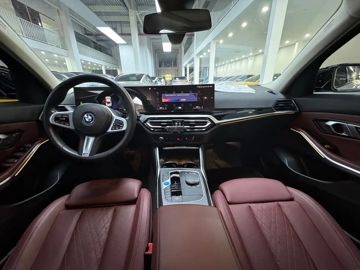 BMW i3 2023 eDrive 40 L Shadowline Package фото 4