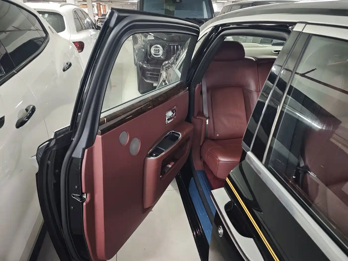 Rolls-Royce Ghost 2014 2014 6.6T Extended Edition
