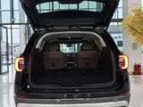 Фото 22 - Ford Explorer