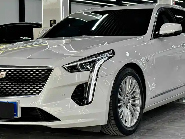 Cadillac CT6 2022