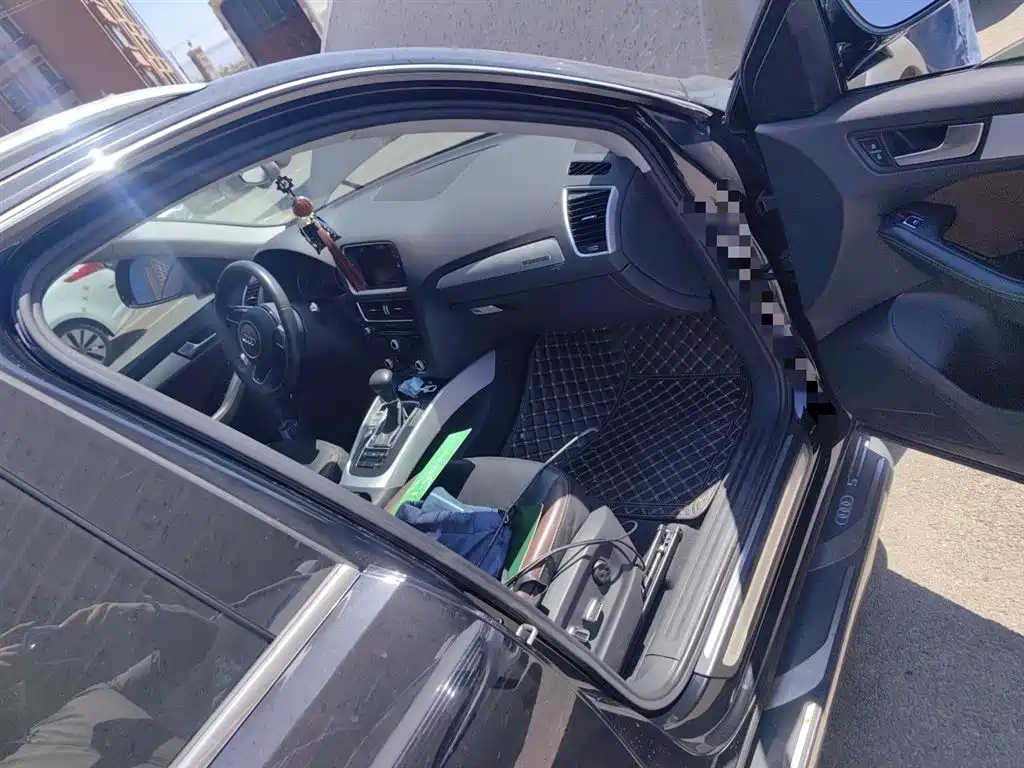 Audi Q5 2017 Plus 40 TFSI Technology фото 21