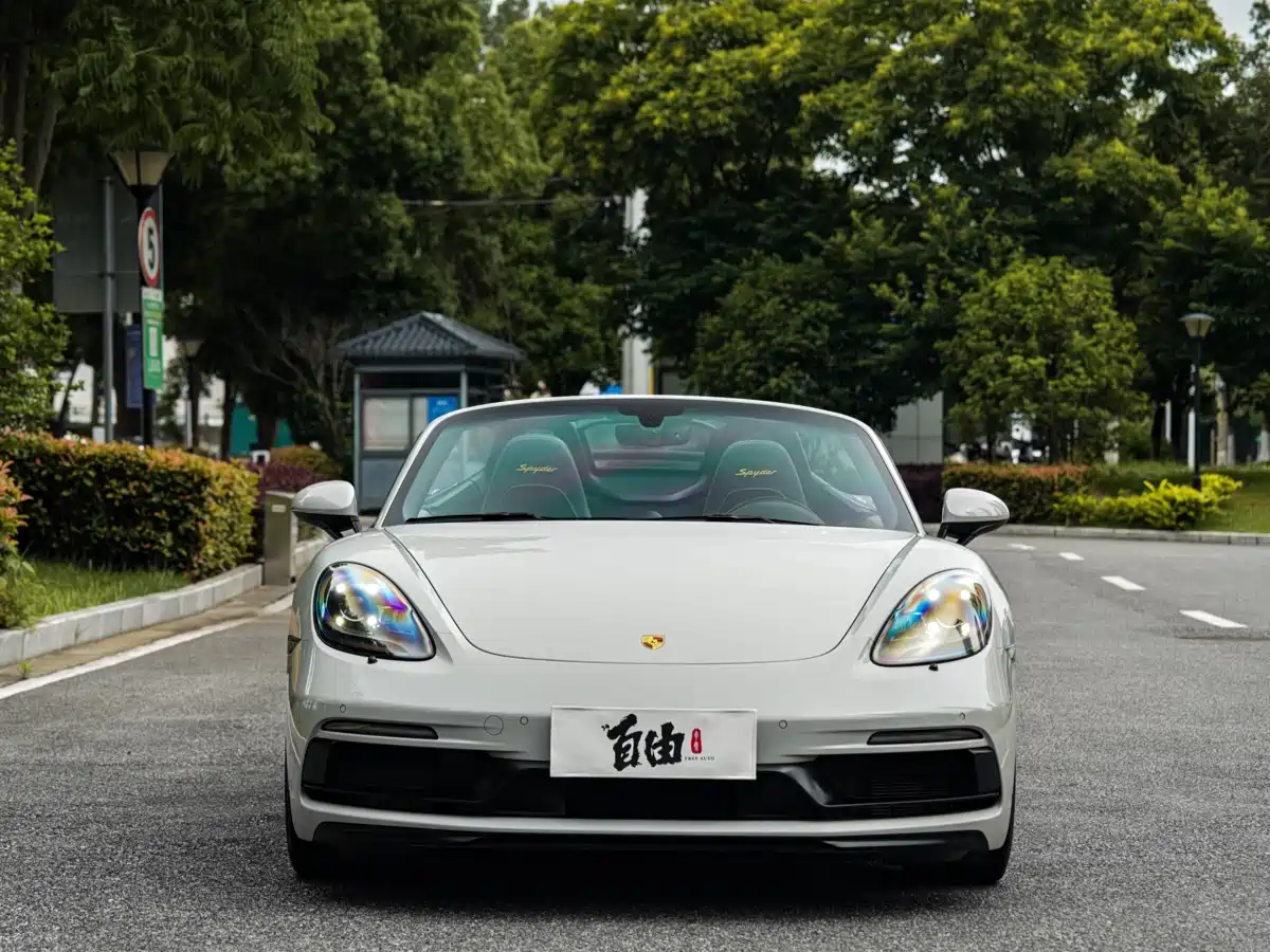 Porsche 718 2022 Spyder 2.0T фото 2