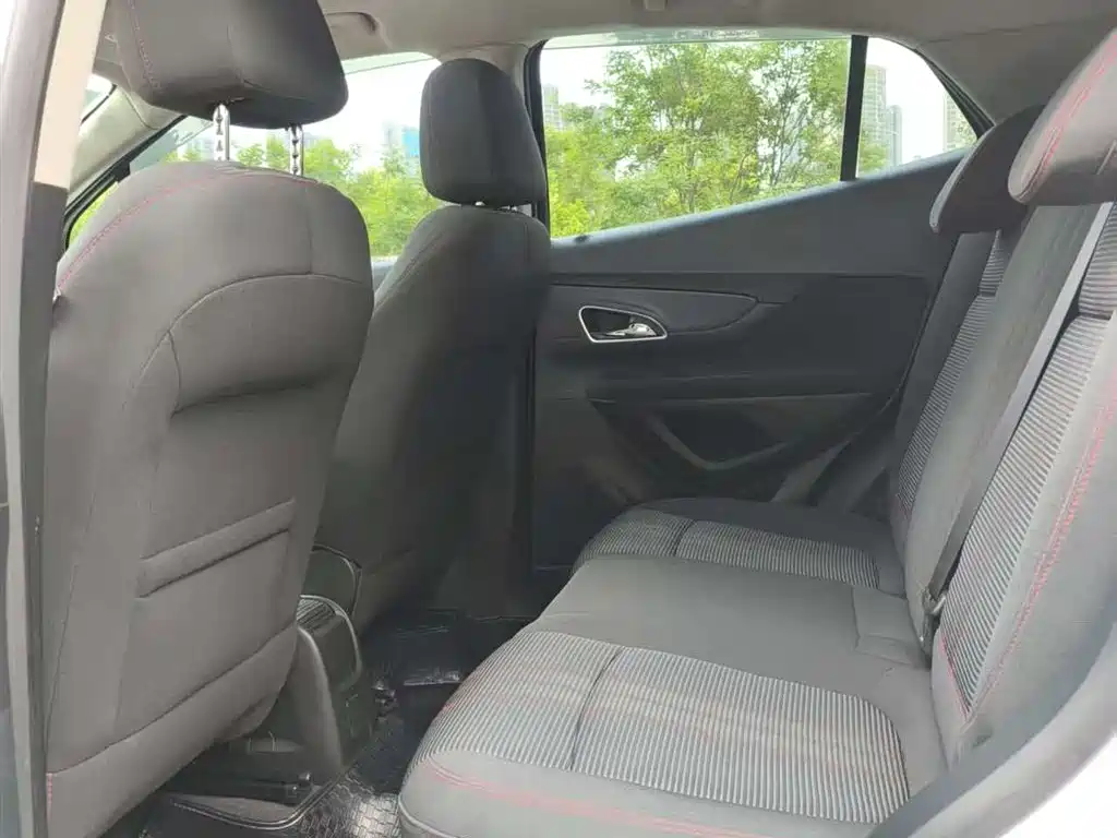 Buick Encore 2015 1.4T Automatic 2WD Urban Elite фото 9