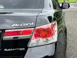 Фото 9 - Honda Accord