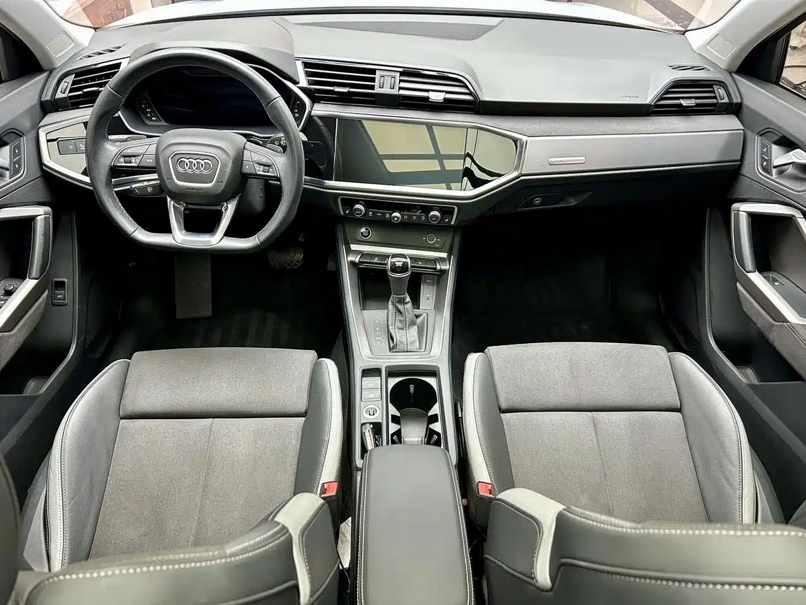Audi Q3 2023 35 TFSI Fashion Dynamic (1.4T) фото 14