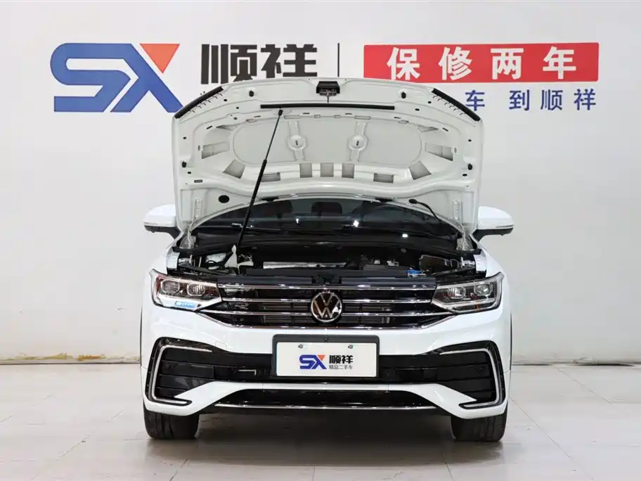 Volkswagen Tiguan L 2024 330TSI Automatic 2WD R-Line Premium Enjoyment Edition фото 19