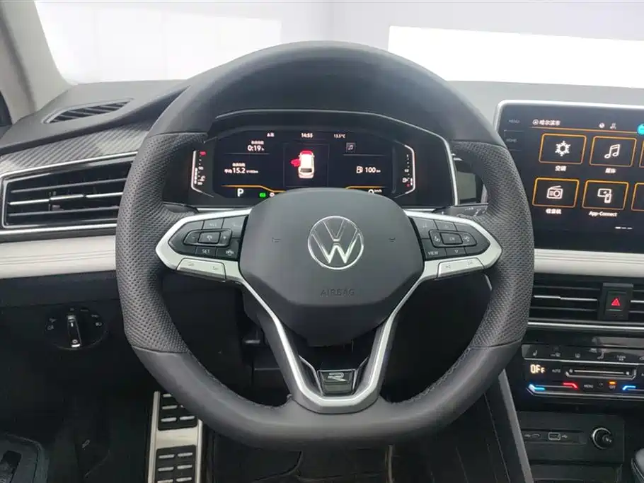 Volkswagen Tiguan L 2024 330TSI Automatic 2WD R-Line Premium Enjoyment Edition фото 15