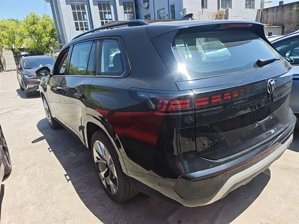 Volkswagen Teramont 2026 380TSI 2WD Base Model фото 9