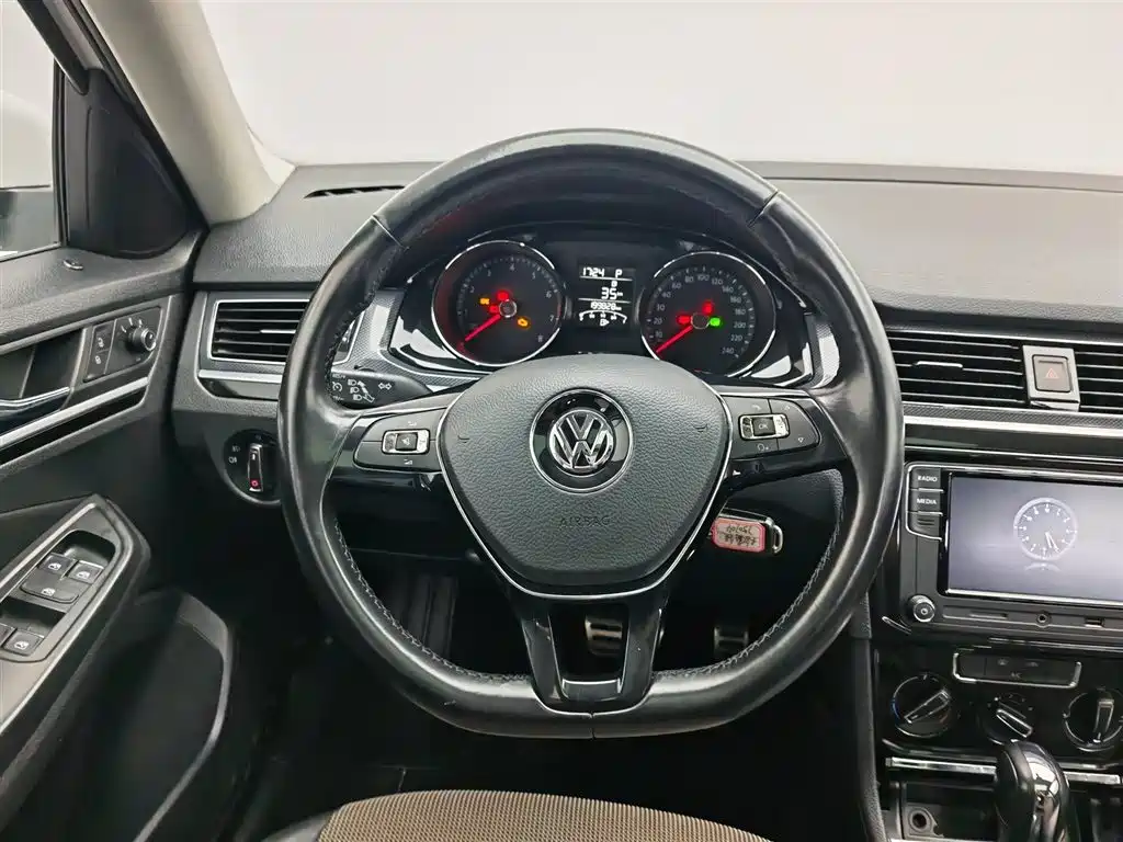 Volkswagen C-TREK 2020 1.5L Automatic Comfort Edition фото 11