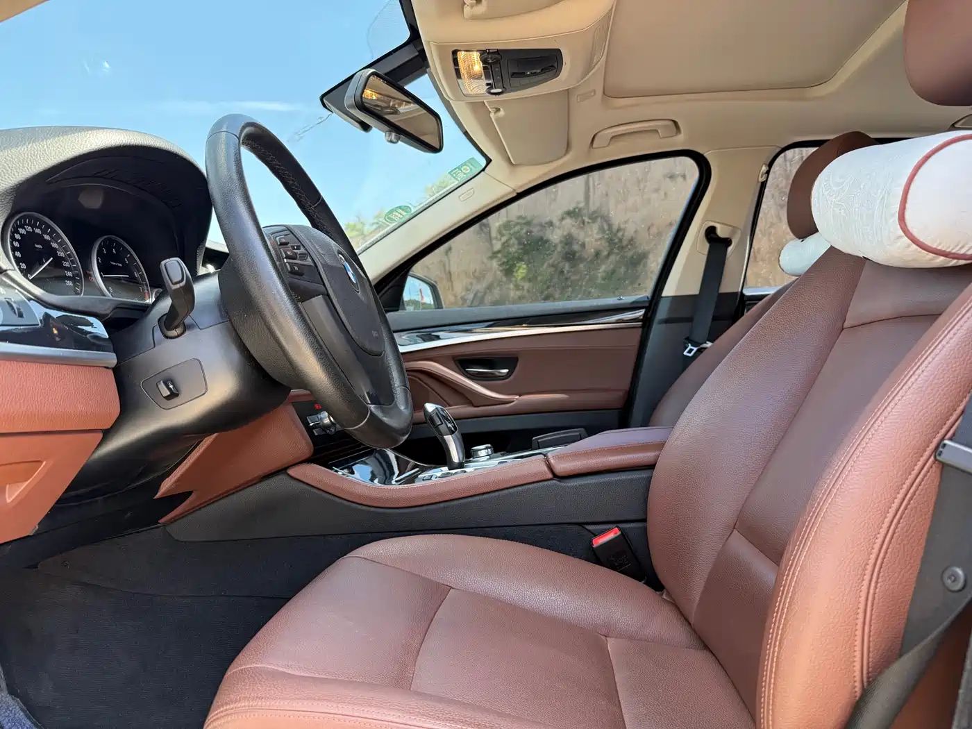 BMW 5 Series 2014 520Li Elegance фото 4