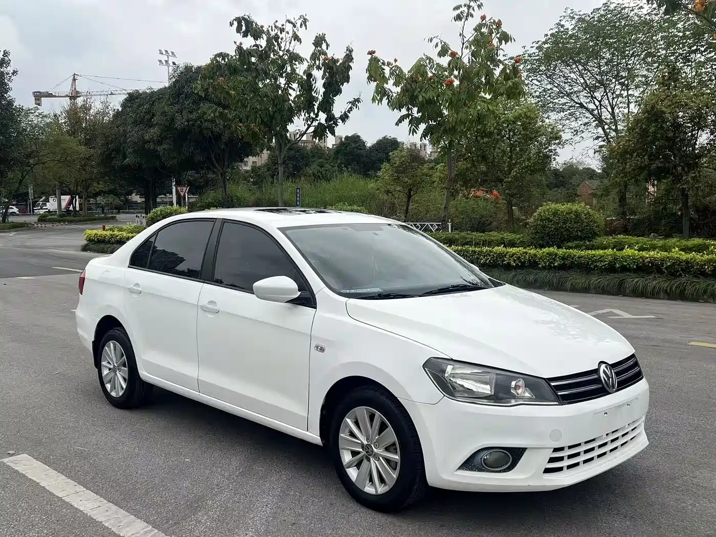 Volkswagen Jetta 2015 1.6L Manual Comfort фото 3
