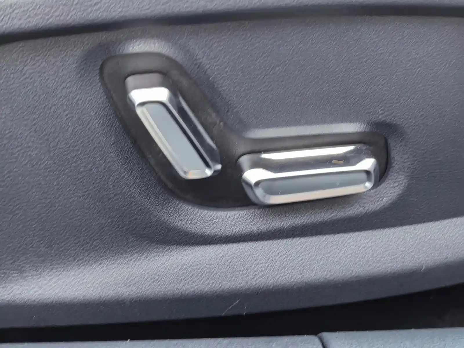 Фото 24 - Geely Galaxy Galaxy E8