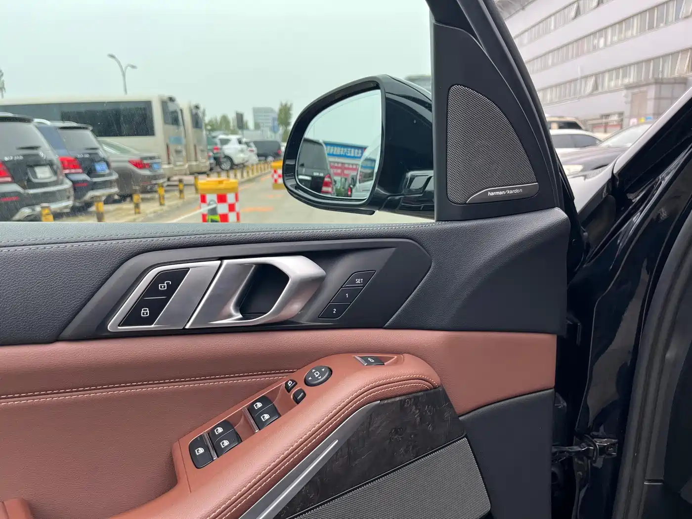 BMW X5 (Import) 2020 xDrive40i M Sport Package фото 9