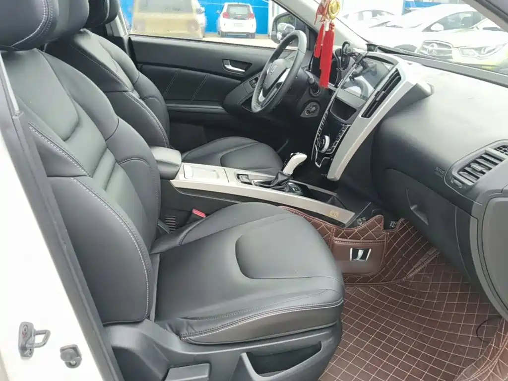 Luxgen U6 SUV 2016 2015 1.8T Fashion Upgrade