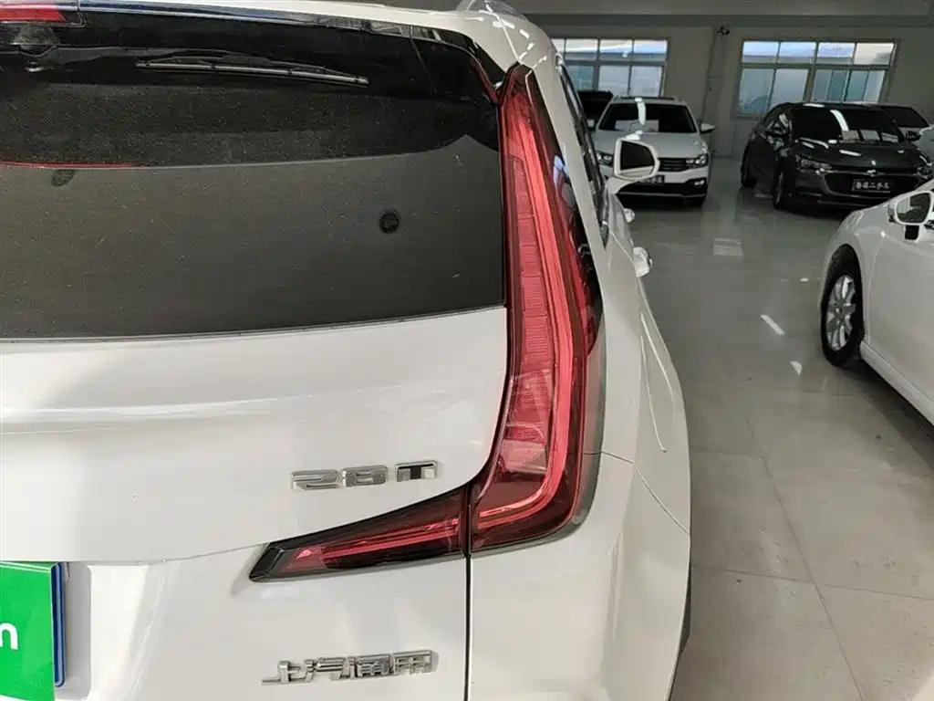 Cadillac XT4 2018 Model 28T 2WD Technology фото 8