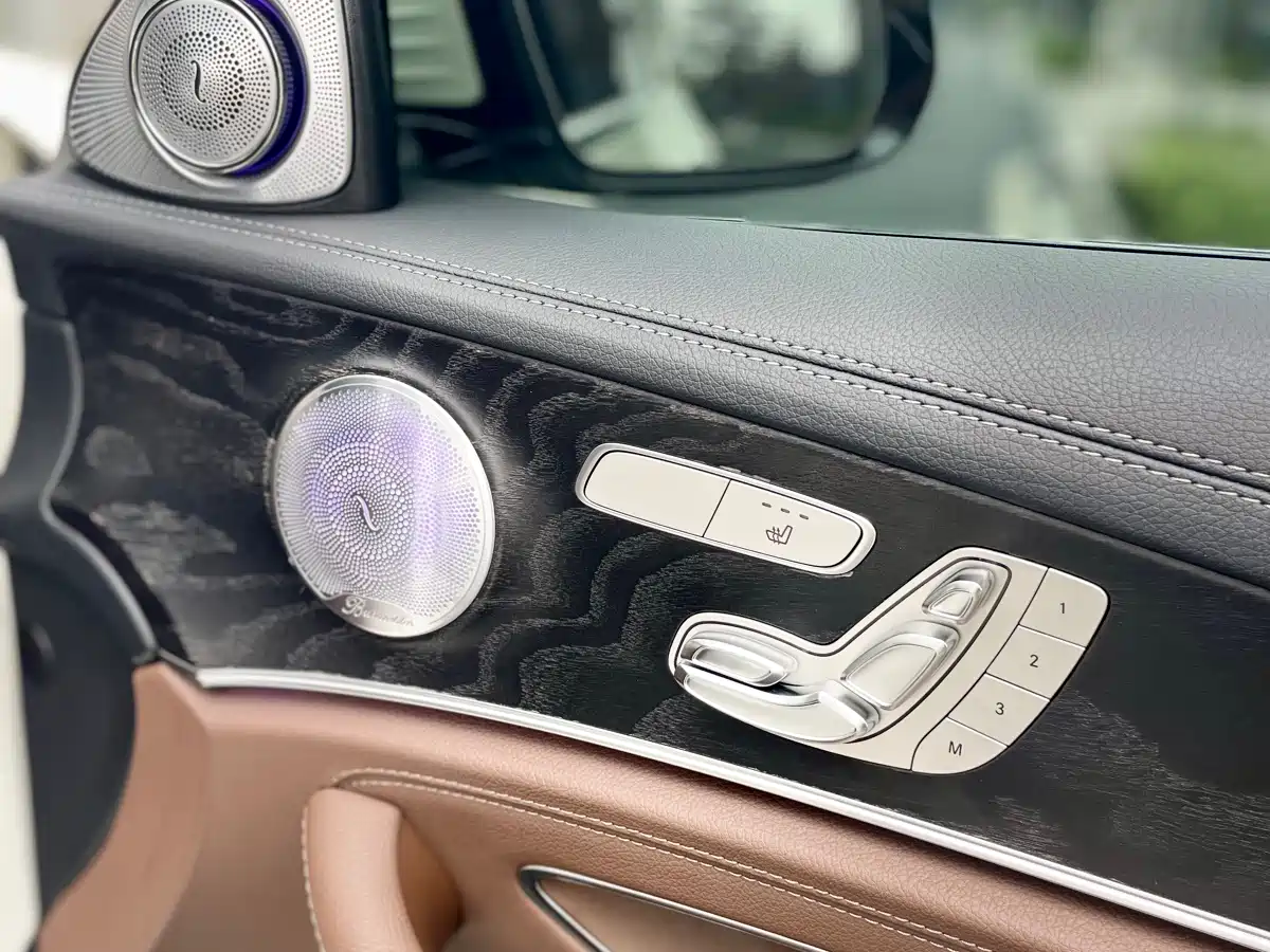 Mercedes-Benz E-Class 2017 E 300 L Sport Luxury фото 18