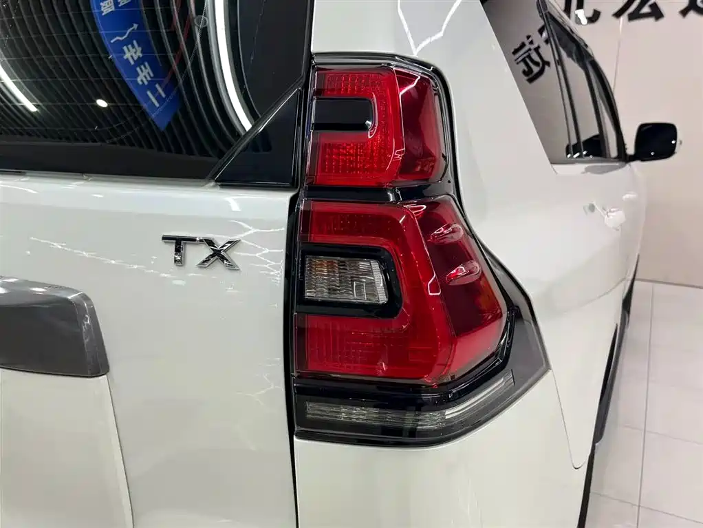 Toyota Prado 2018 3.5L Auto TX-L фото 16