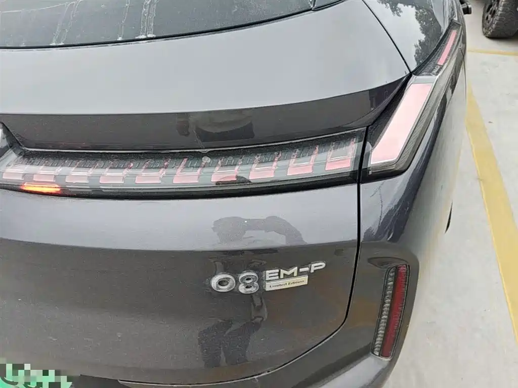 Lynk & Co 08 EM-P 2023 220km Time Limited Edition фото 8