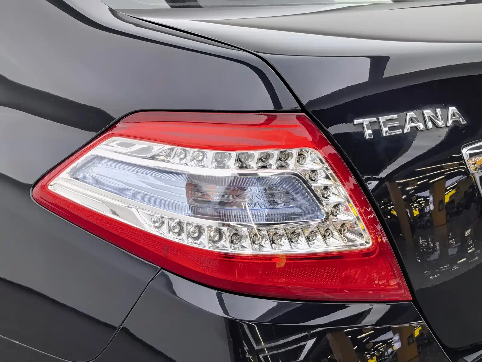 Photo 7 - Nissan Teana