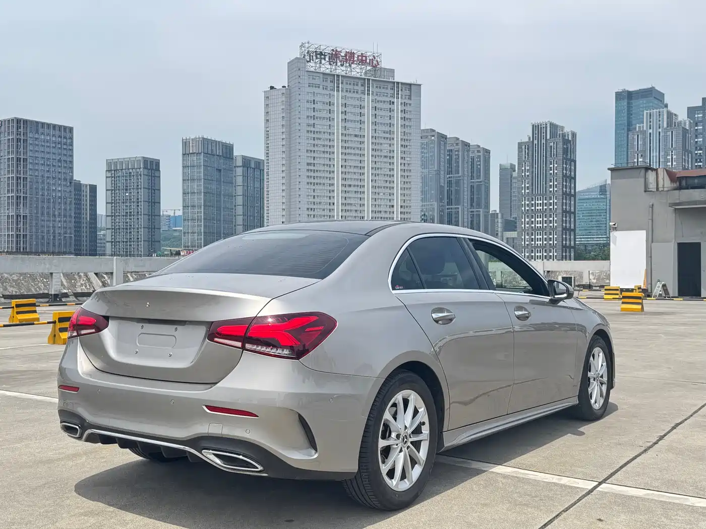 Mercedes-Benz A-Class 2021 A 200 L Sport Sedan Dynamic Type фото 14