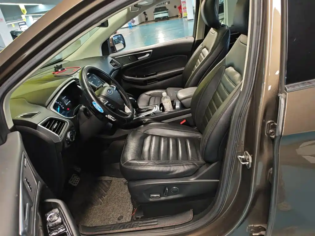 Ford Edge 2017 2016 EcoBoost 245 2WD Luxury 7-Seater