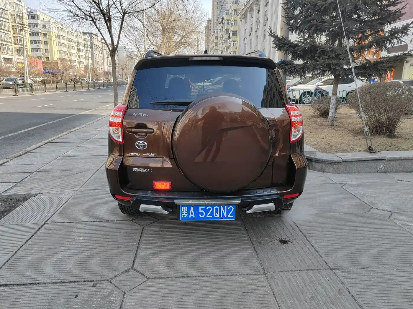 Toyota RAV4 Rongfang 2011 2.0L Automatic Luxury Edition фото 6