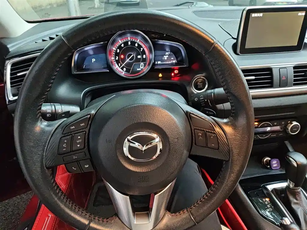 Mazda Mazda3 Axela 2014 2014 Sedan 2.0L Automatic Flagship