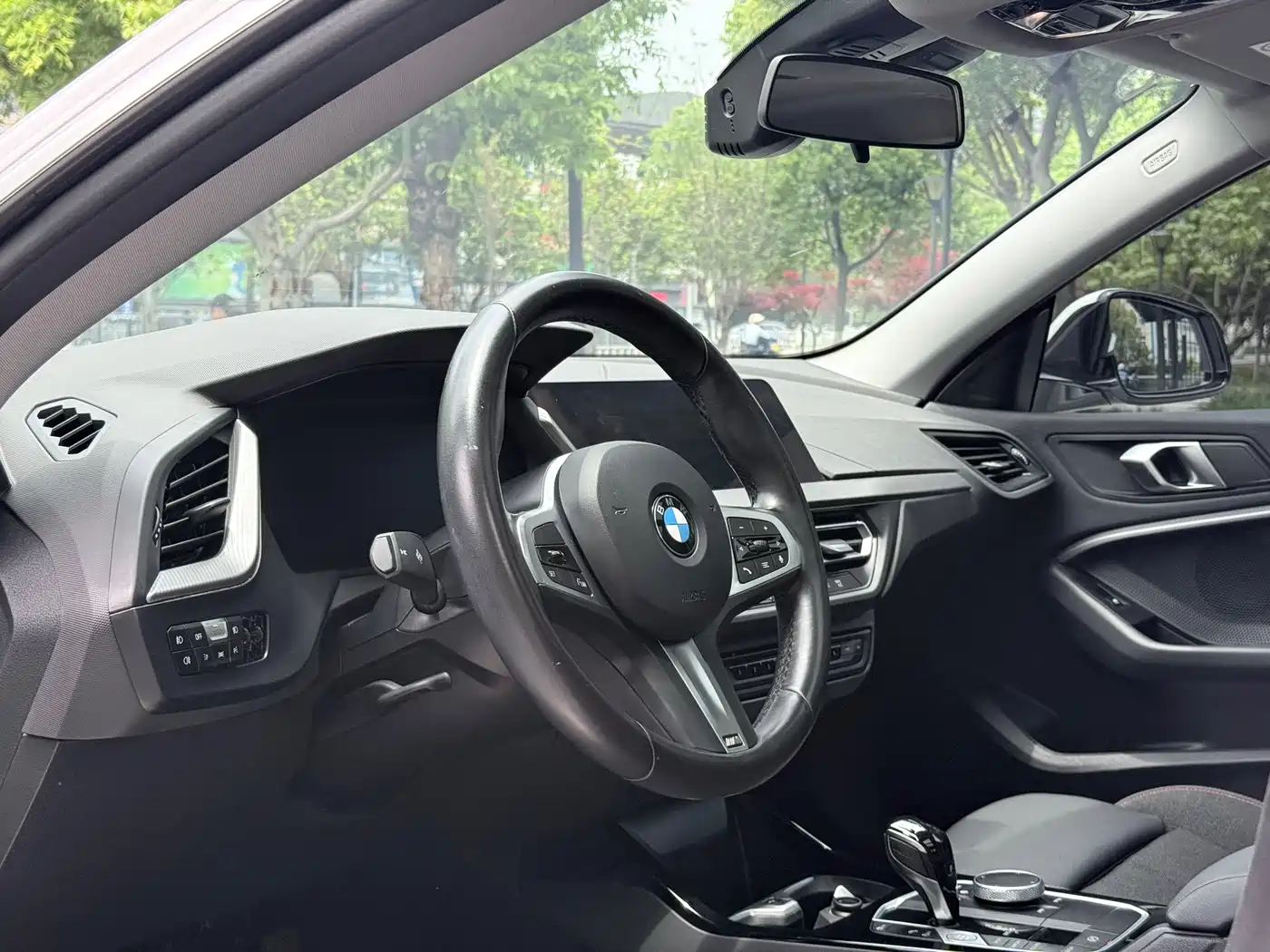 BMW 2 Series (Import) 2023 225i 4-Door Coupe M Sport Package фото 5