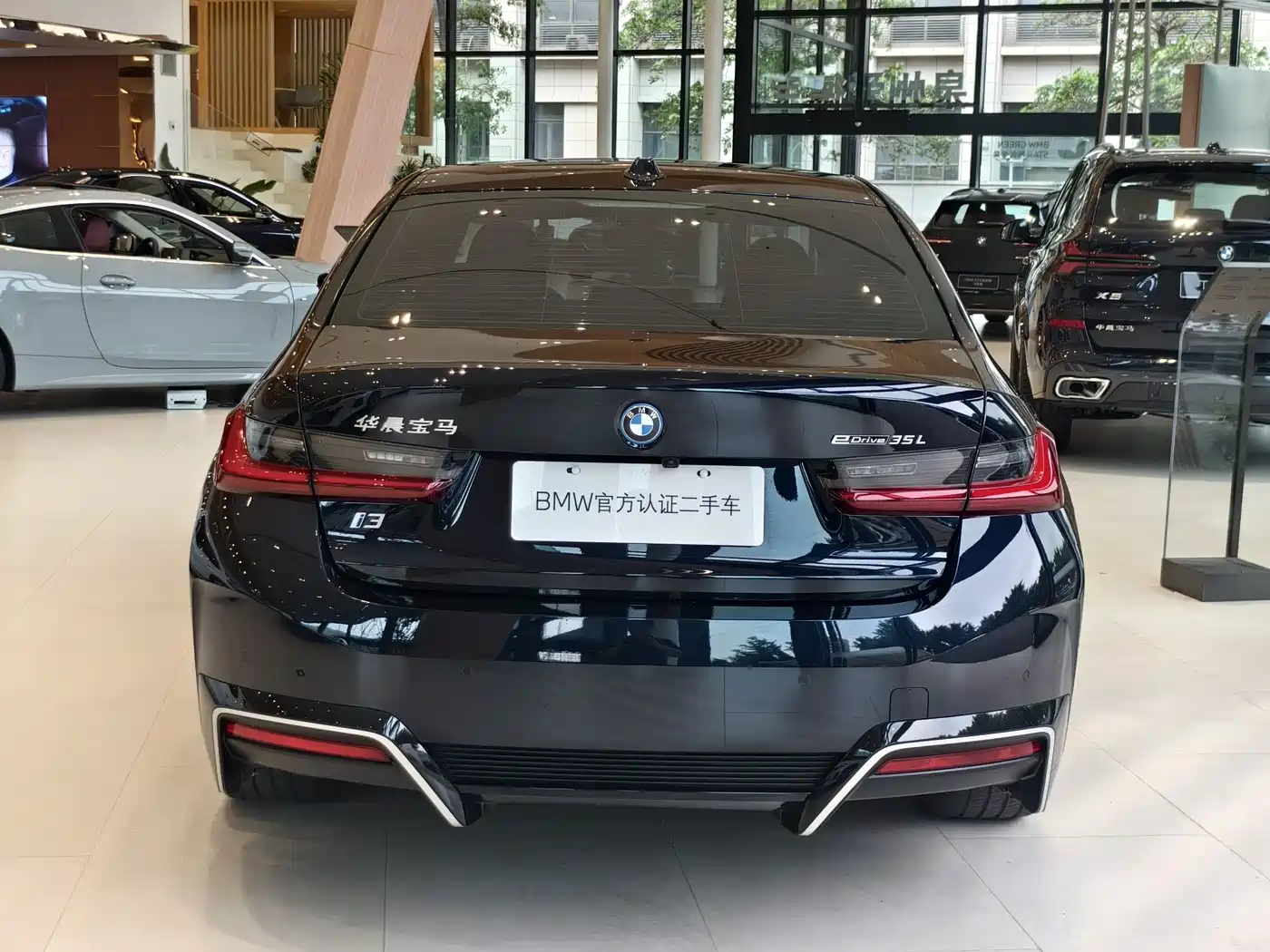 BMW i3 2024 eDrive 35 L фото 4