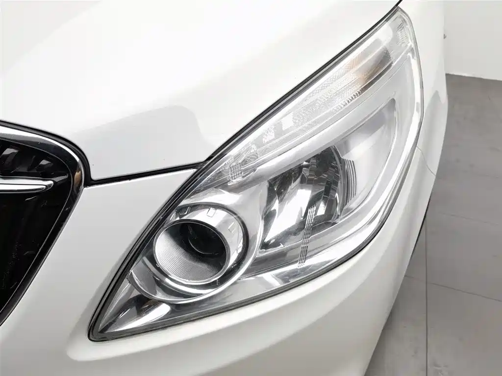 Buick GL8 2017 25S Luxury China V фото 7