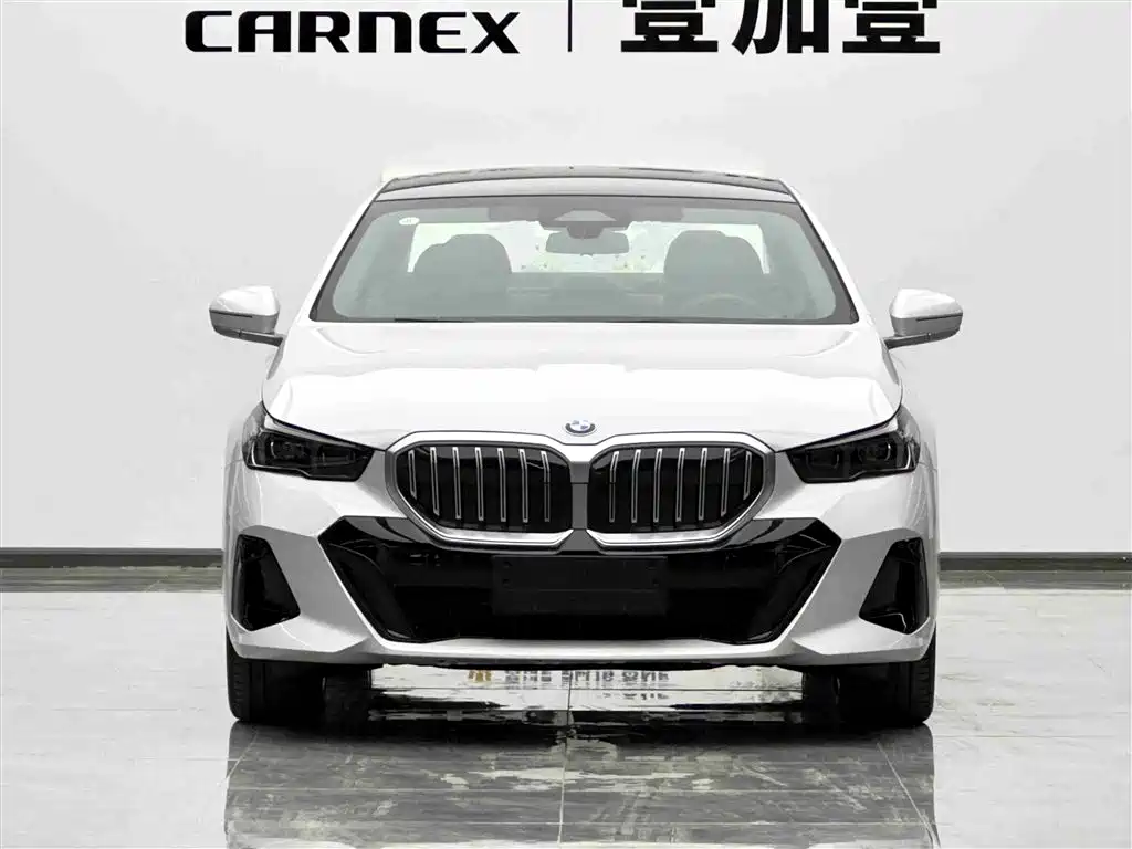 BMW 5 Series 2025 530Li xDrive M Sport Package фото 2