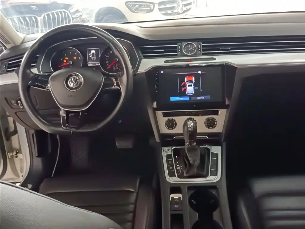 Volkswagen Magotan 2018 280TSI DSG Comfort фото 10