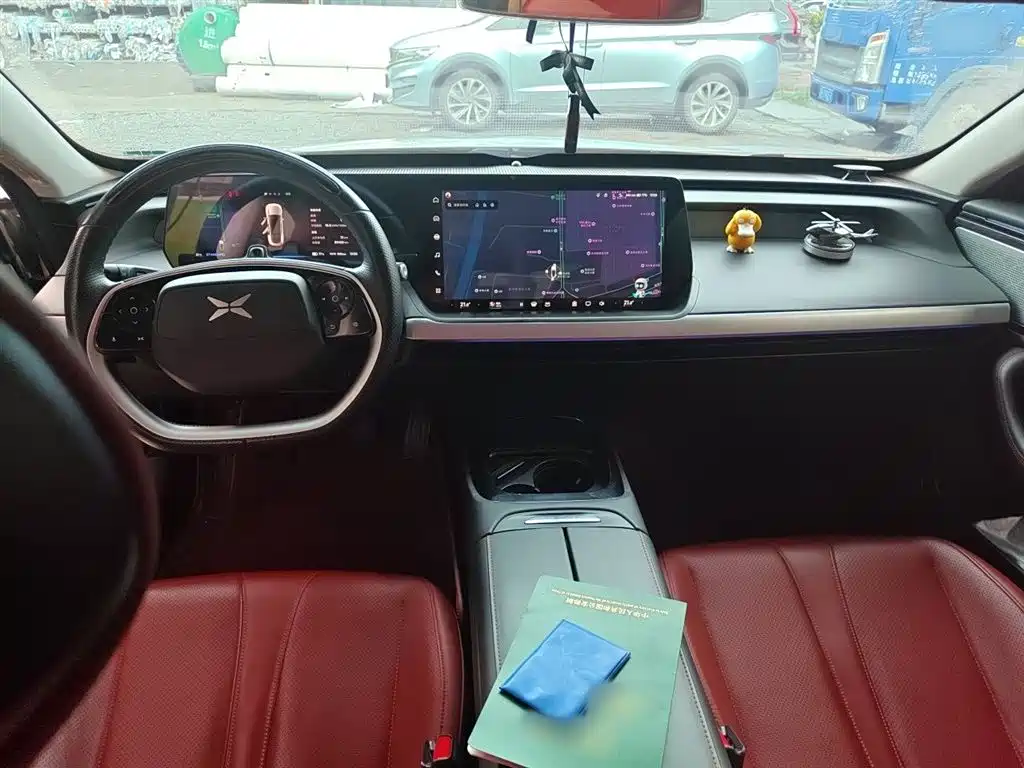 XPeng P7 2020 Model 670E фото 10
