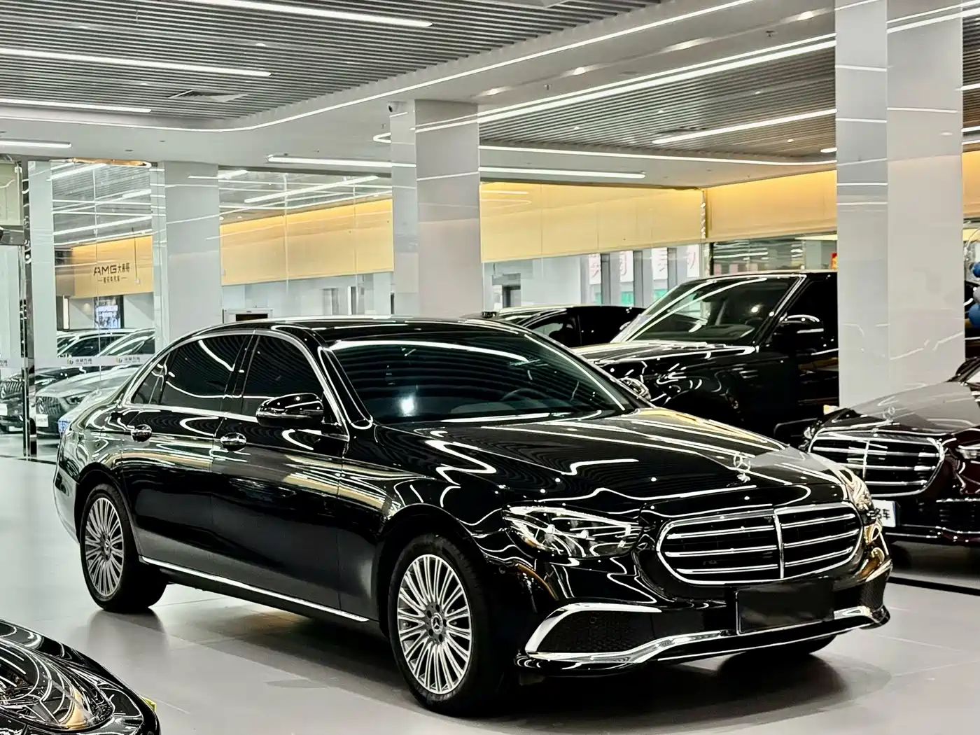 MERCEDES-BENZ E CLASS