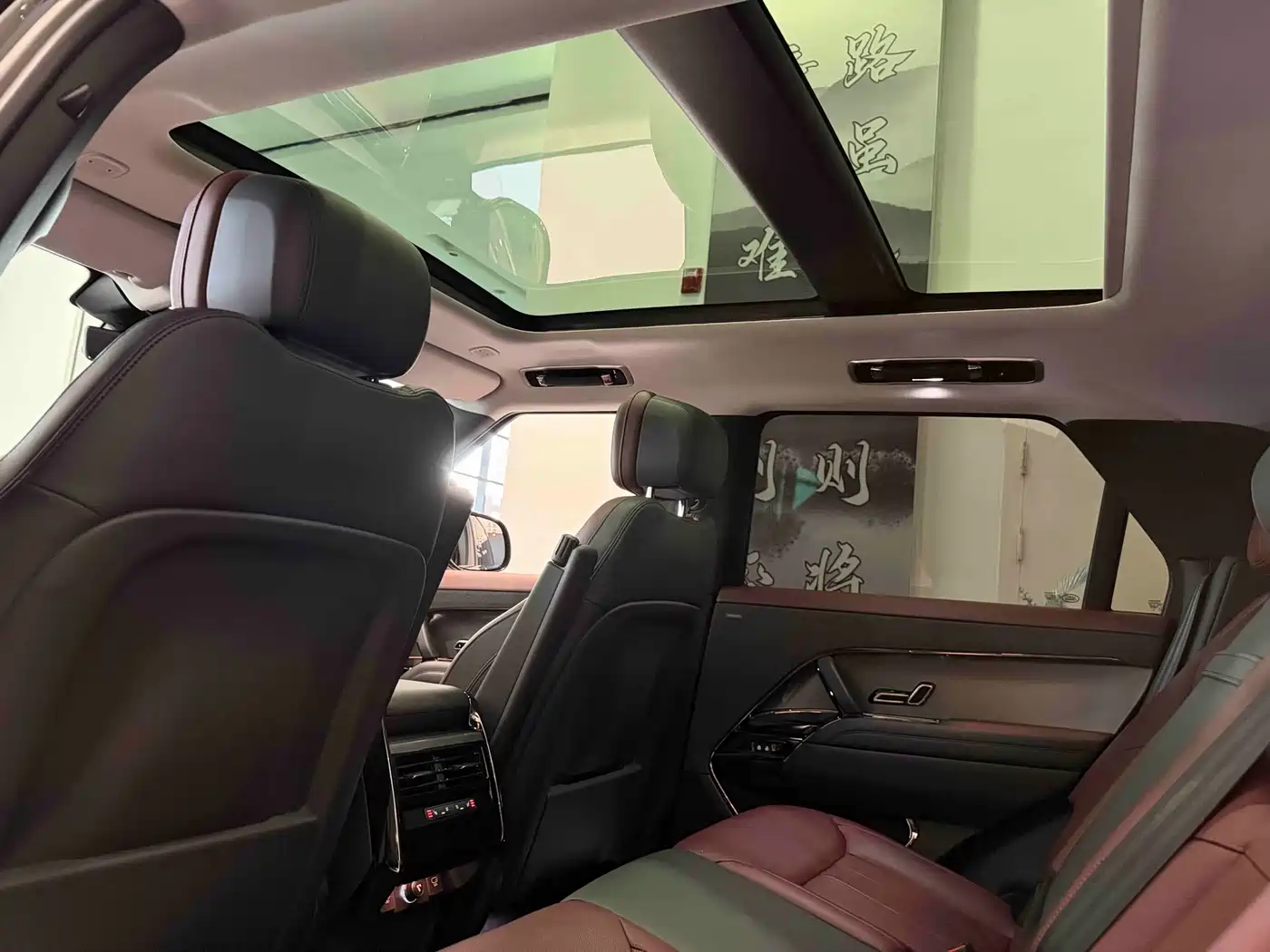 Land Rover Range Rover Sport 2023 400PS Dynamic SE фото 16