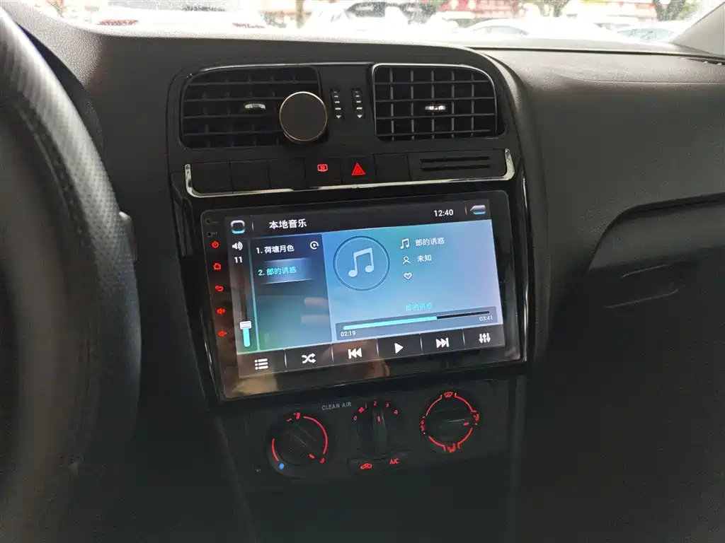 Volkswagen Polo 2016 1.4L Manual Trend фото 13