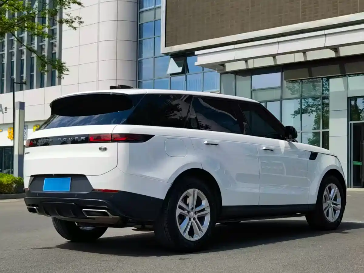 Land Rover Range Rover Sport 2024 360PS S фото 8