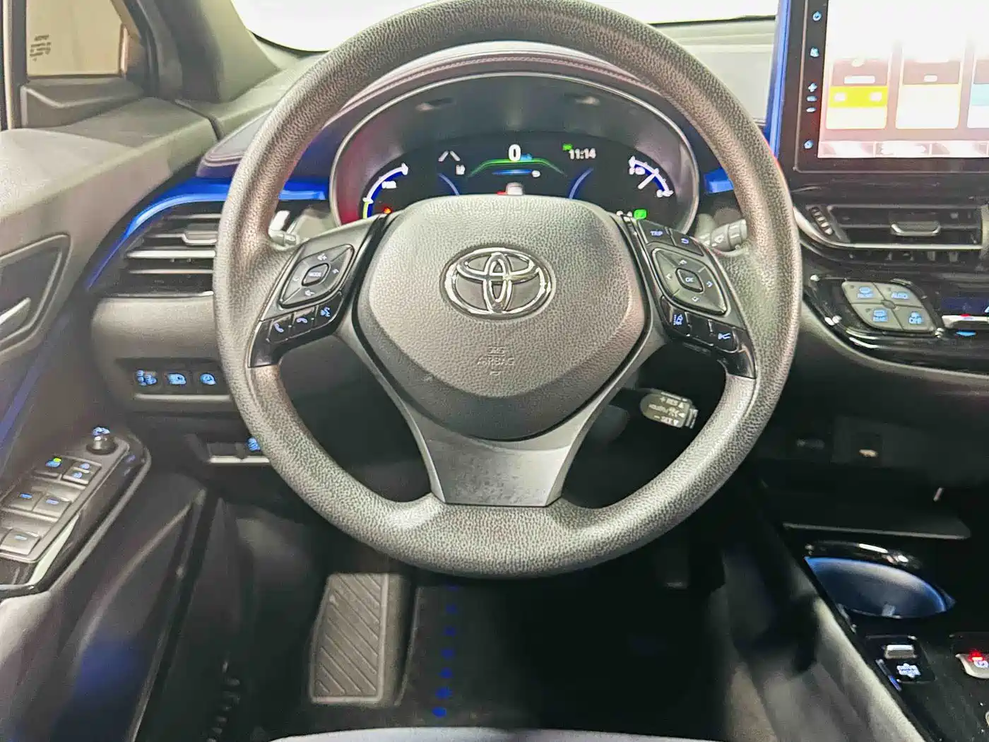 Toyota C-HR EV 2020 Luxury Sunroof Edition фото 15