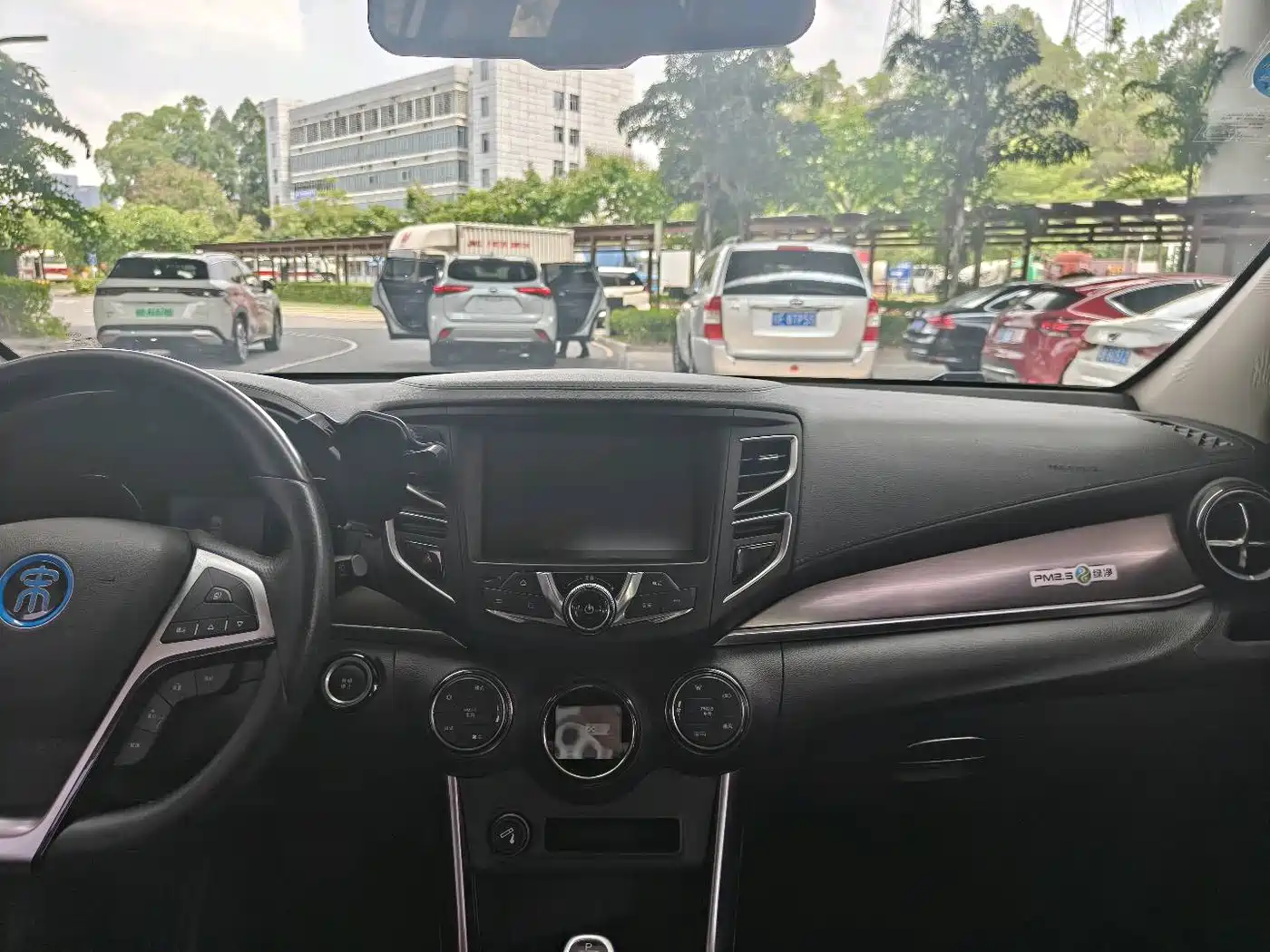 BYD Song New Energy 2017 Song DM 1.5TID Full-time 4WD Luxury фото 18