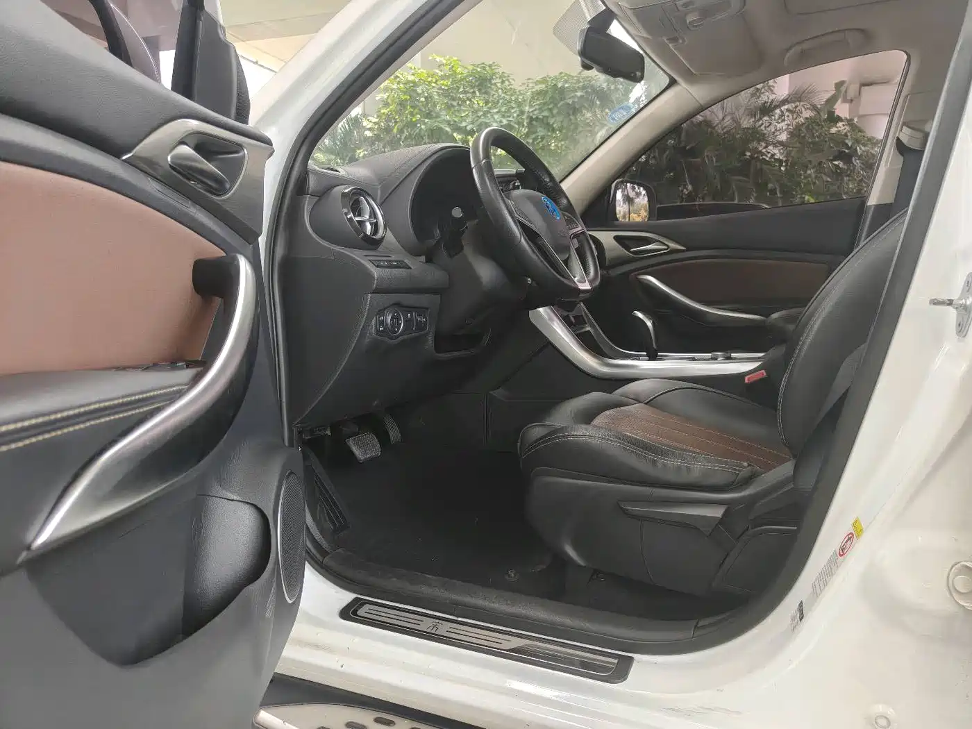 BYD Song New Energy 2017 Song DM 1.5TID Full-time 4WD Luxury фото 13