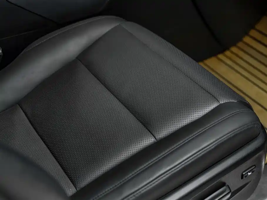 Toyota Vellfire 2021 Crown Hybrid 2.5L HV Premium Edition фото 19