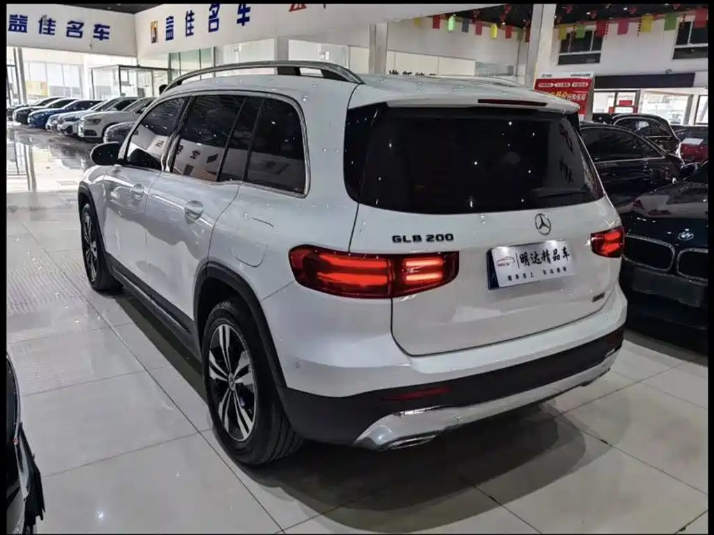 Mercedes-Benz GLB 2023 Facelift GLB 200 Dynamic фото 9